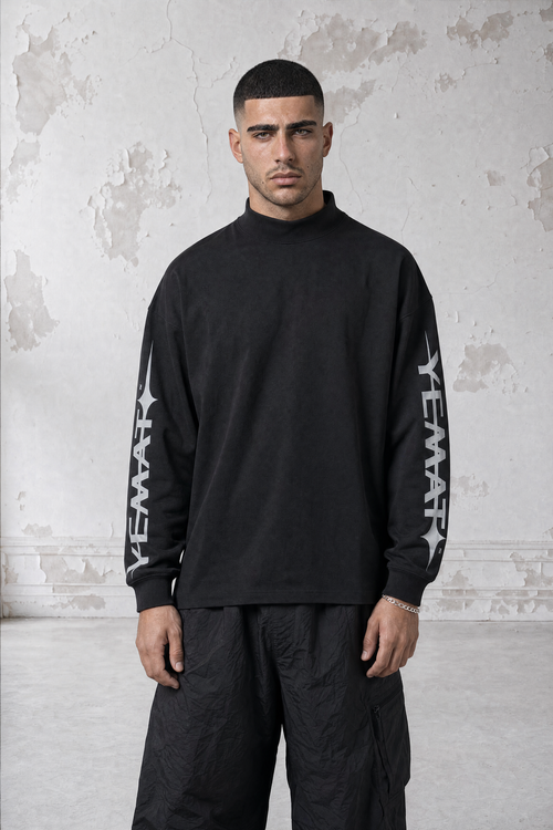 YEMAT Shadowline Longsleeve black — half-body front detail
