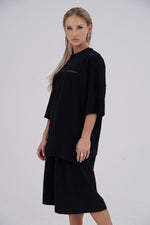 Yemat Velvet Icon Black Tee female front side view oversized unisex fit organic cotton streetwear
